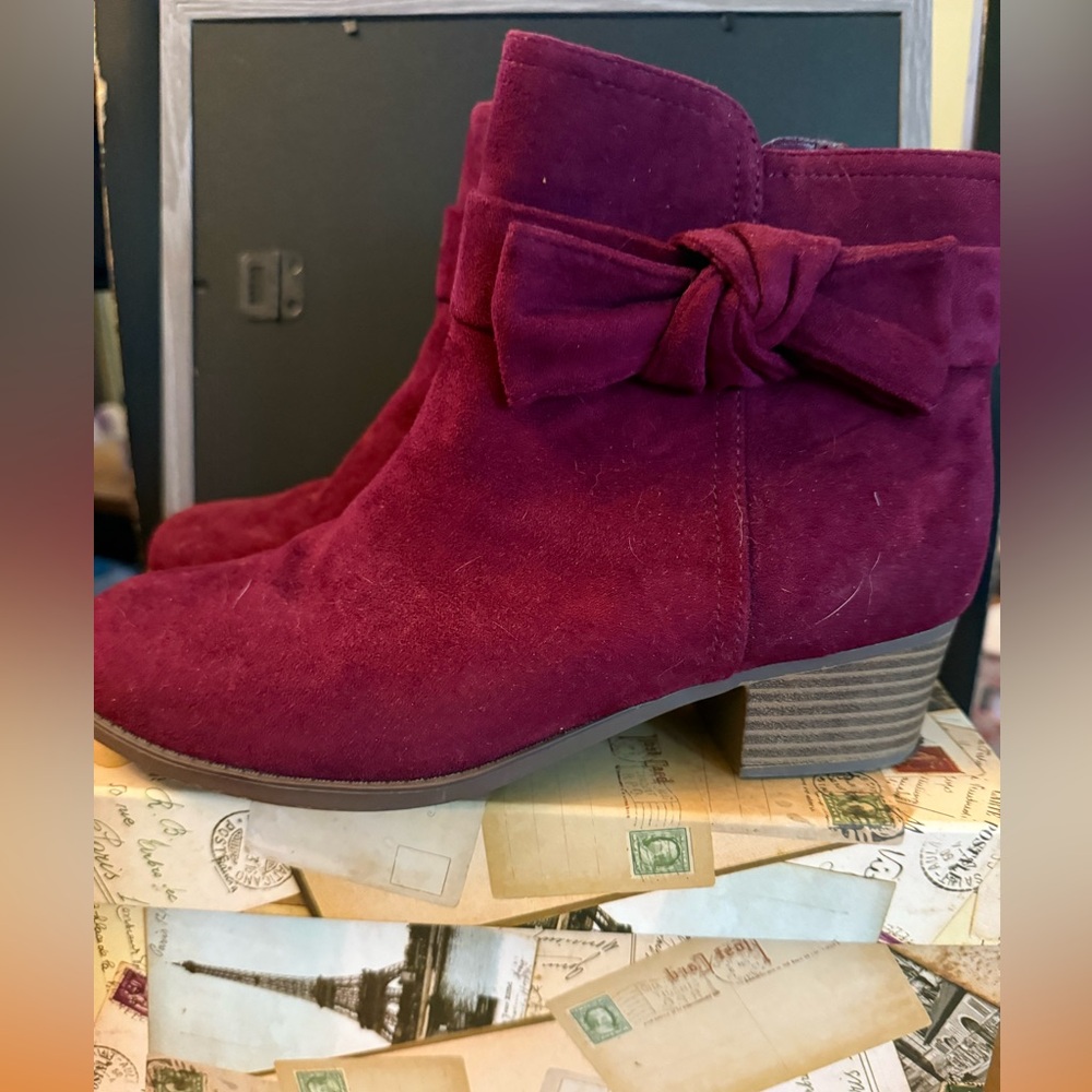 The Children’s Place- Suede Ankle Boots - Burgundy